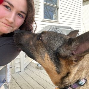 Meet your Posher, Isabelle